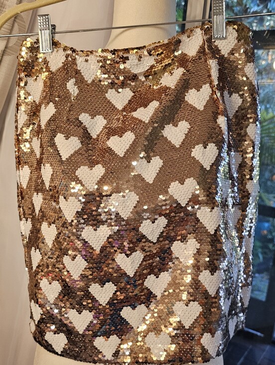 idem ditto Dresses & Skirts - Idem Ditto NWT Gold White Heart Sequin Mini Skirt Size S